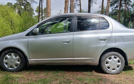 Toyota Platz, 2002 год, 350 000 рублей, 2 фотография