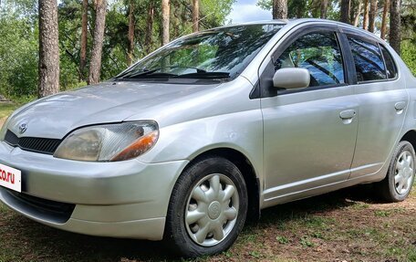 Toyota Platz, 2002 год, 350 000 рублей, 3 фотография