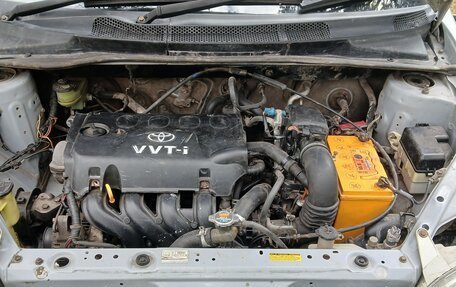 Toyota Platz, 2002 год, 350 000 рублей, 17 фотография