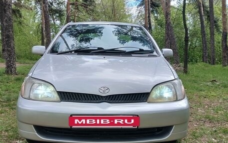 Toyota Platz, 2002 год, 350 000 рублей, 23 фотография