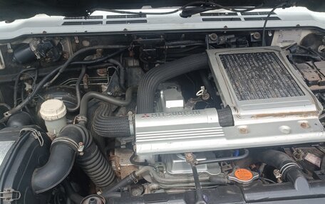Mitsubishi Pajero III рестайлинг, 1995 год, 250 000 рублей, 5 фотография