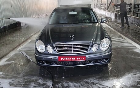 Mercedes-Benz E-Класс, 2005 год, 850 000 рублей, 16 фотография