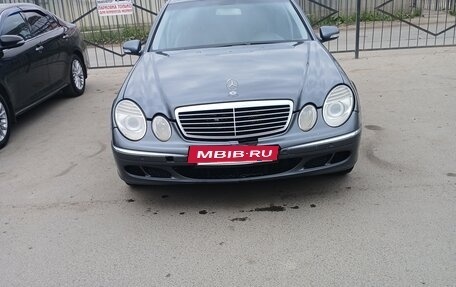 Mercedes-Benz E-Класс, 2005 год, 850 000 рублей, 14 фотография