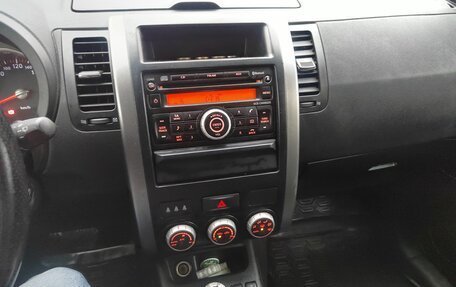 Nissan X-Trail, 2010 год, 900 000 рублей, 3 фотография