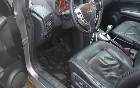 Nissan X-Trail, 2010 год, 900 000 рублей, 16 фотография