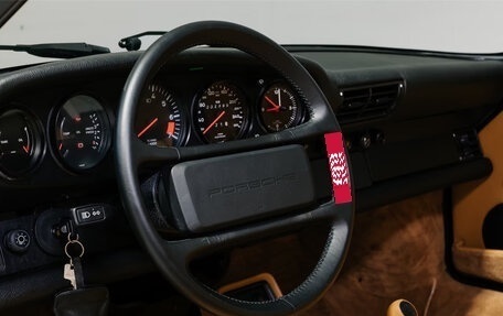 Porsche 911, 1989 год, 42 900 000 рублей, 19 фотография