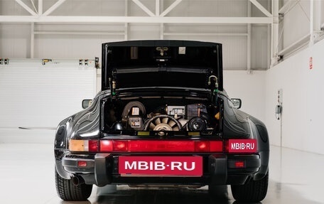 Porsche 911, 1989 год, 42 900 000 рублей, 8 фотография