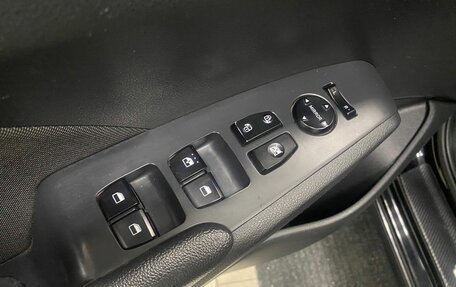 Hyundai Solaris II рестайлинг, 2017 год, 1 096 000 рублей, 26 фотография