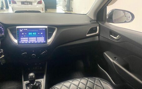 Hyundai Solaris II рестайлинг, 2017 год, 1 096 000 рублей, 22 фотография