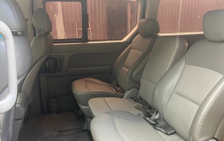 Hyundai Grand Starex Grand Starex I рестайлинг 2, 2011 год, 950 000 рублей, 8 фотография