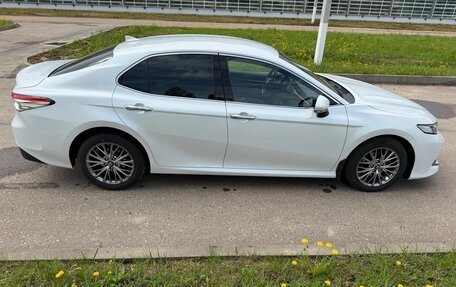 Toyota Camry, 2020 год, 2 890 000 рублей, 8 фотография
