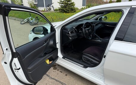Toyota Camry, 2020 год, 2 890 000 рублей, 13 фотография