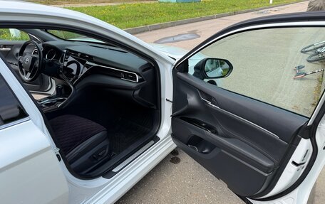 Toyota Camry, 2020 год, 2 890 000 рублей, 16 фотография