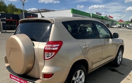 Toyota RAV4, 2011 год, 1 300 000 рублей, 4 фотография