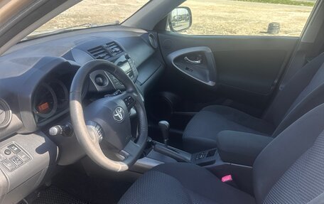 Toyota RAV4, 2011 год, 1 300 000 рублей, 10 фотография