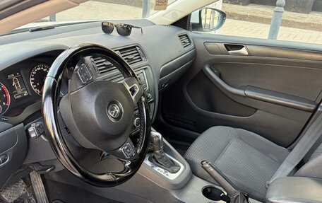 Volkswagen Jetta VI, 2014 год, 950 000 рублей, 4 фотография