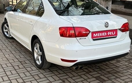 Volkswagen Jetta VI, 2014 год, 950 000 рублей, 5 фотография