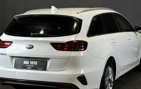KIA cee'd III, 2021 год, 1 990 000 рублей, 4 фотография