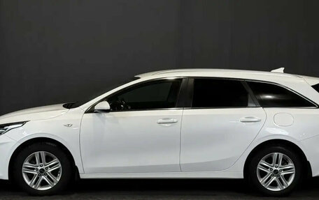 KIA cee'd III, 2021 год, 1 990 000 рублей, 8 фотография
