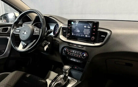 KIA cee'd III, 2021 год, 1 990 000 рублей, 10 фотография