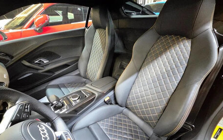 Audi R8, 2021 год, 18 900 000 рублей, 9 фотография