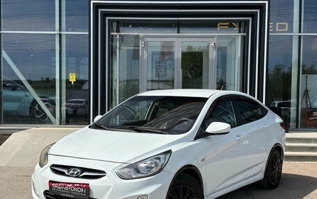 Hyundai Solaris II рестайлинг, 2011 год, 599 000 рублей, 1 фотография
