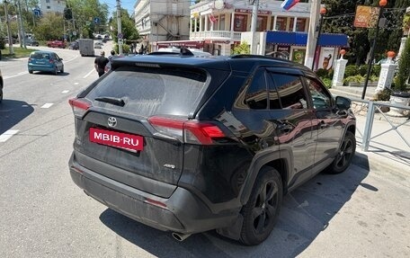 Toyota RAV4, 2021 год, 2 650 000 рублей, 2 фотография