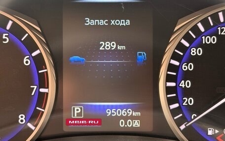 Infiniti Q50 I рестайлинг, 2015 год, 1 900 000 рублей, 10 фотография