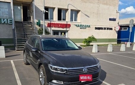 Volkswagen Passat B8 рестайлинг, 2017 год, 1 990 000 рублей, 3 фотография