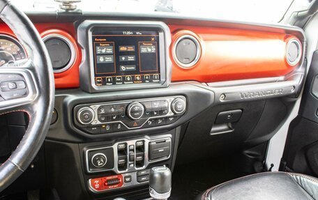Jeep Wrangler, 2019 год, 4 399 000 рублей, 16 фотография