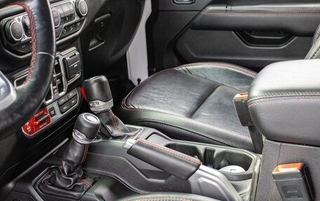 Jeep Wrangler, 2019 год, 4 399 000 рублей, 18 фотография