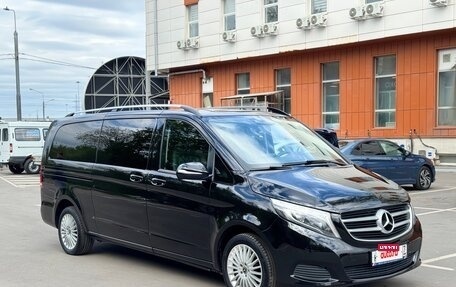 Mercedes-Benz V-Класс, 2018 год, 3 690 000 рублей, 3 фотография