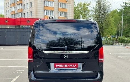 Mercedes-Benz V-Класс, 2018 год, 3 690 000 рублей, 5 фотография