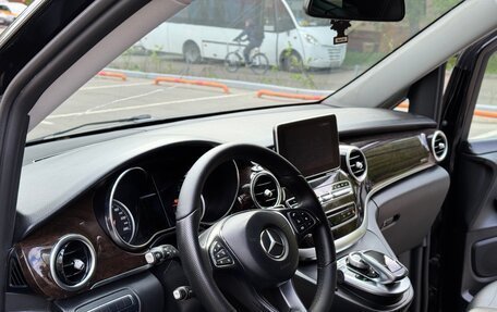 Mercedes-Benz V-Класс, 2018 год, 3 690 000 рублей, 12 фотография
