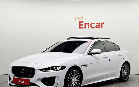 Jaguar XE I рестайлинг, 2020 год, 4 300 000 рублей, 1 фотография