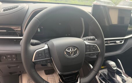 Toyota Highlander, 2026 год, 5 200 000 рублей, 13 фотография