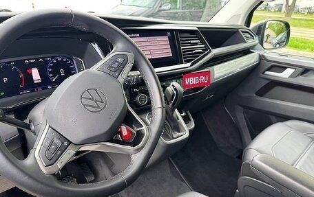 Volkswagen Multivan T6 рестайлинг, 2024 год, 9 300 000 рублей, 11 фотография