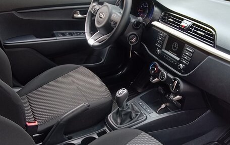 KIA Rio IV, 2020 год, 1 620 000 рублей, 9 фотография