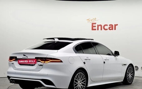 Jaguar XE I рестайлинг, 2020 год, 4 300 000 рублей, 3 фотография