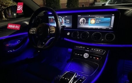 Mercedes-Benz E-Класс, 2019 год, 3 500 000 рублей, 8 фотография