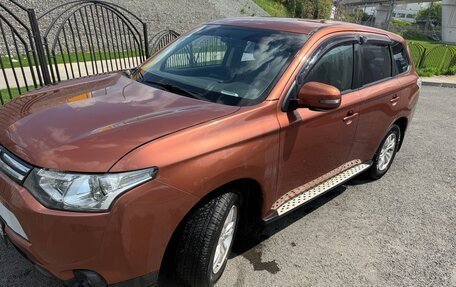 Mitsubishi Outlander III рестайлинг 3, 2012 год, 1 200 000 рублей, 5 фотография