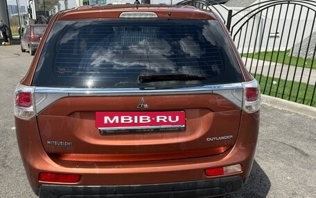 Mitsubishi Outlander III рестайлинг 3, 2012 год, 1 200 000 рублей, 4 фотография