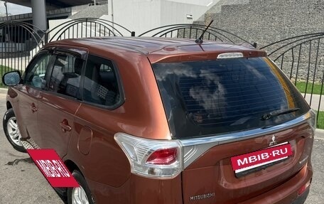 Mitsubishi Outlander III рестайлинг 3, 2012 год, 1 200 000 рублей, 7 фотография