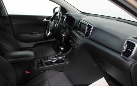 KIA Sportage IV рестайлинг, 2018 год, 2 050 000 рублей, 13 фотография