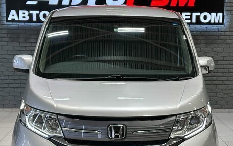 Honda Stepwgn IV, 2017 год, 1 730 000 рублей, 3 фотография