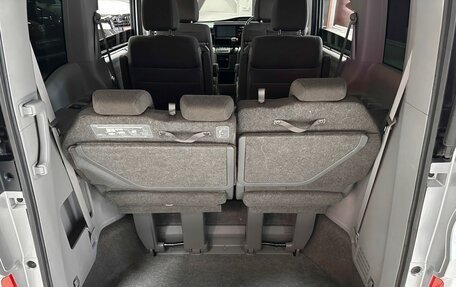 Honda Stepwgn IV, 2017 год, 1 730 000 рублей, 16 фотография