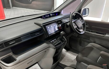 Honda Stepwgn IV, 2017 год, 1 730 000 рублей, 11 фотография