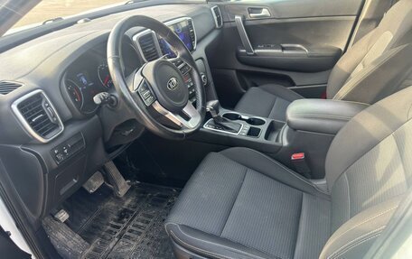 KIA Sportage IV рестайлинг, 2021 год, 2 340 000 рублей, 7 фотография