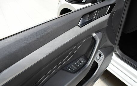 Volkswagen Passat B8 рестайлинг, 2021 год, 2 450 000 рублей, 18 фотография