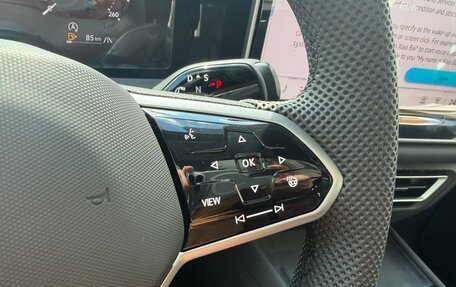 Volkswagen Tiguan, 2026 год, 4 900 000 рублей, 34 фотография